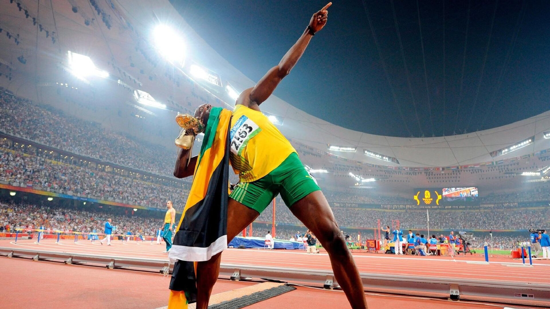 赛道风云，佩雷兹统治全场，迈凯伦鏖战梅赛德斯